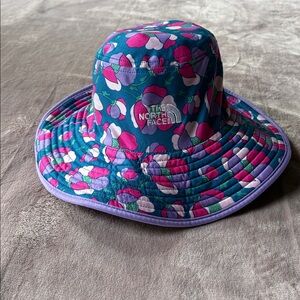 The North Face Kids Floral Sun Hat in Teal, Pink, Purple